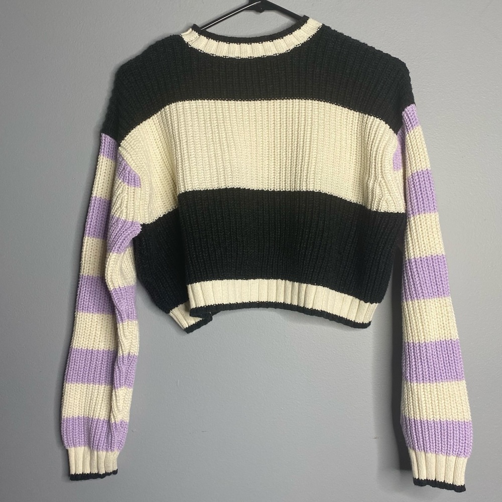 American Eagle striped knit crew neck cropped sweater black white purple - Picture 3 of 7